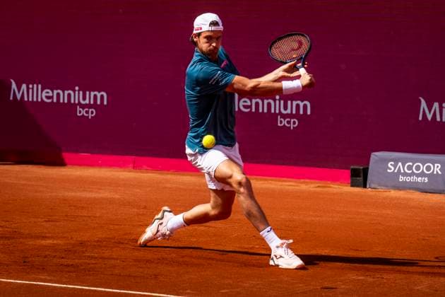 Arthur Fils v Joao Sousa - Millennium Estoril Open 2024 Arthur Fils is competing against Joao Sousa from Portugal during the Millennium Estoril Open ATP, Tennis Herren 250 tennis tournament at the Estoril Tennis Club in Estoril, Portugal, on April 3, 2024. Lisbon Portugal  Copyright: xNunoxCruzx originalFilename:cruz-arthurfi240403_npcUs.jpg