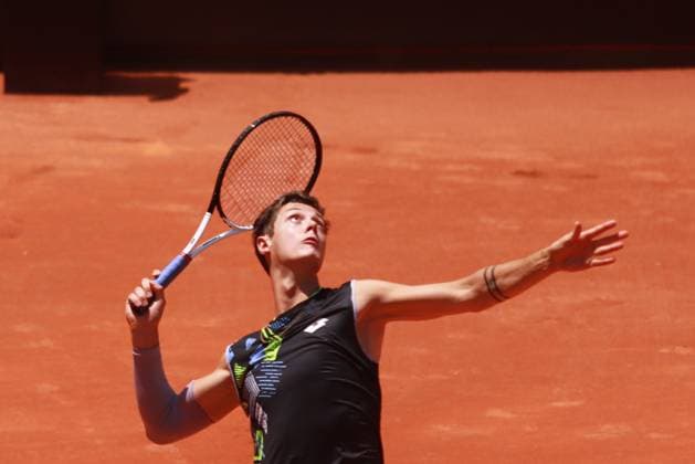 Mexico City Open - Day 4 Apr 3, 2024, Mexico City, Mexico: Maxime Janvier (FRA) serves to Giovanni Mpetshi Perricard (FRA) during the Day 4 of the Mexico City Open at Deportivo Chapultepec. on Apr 3, 2024, Mexico City, Mexico. (Photo by Carlos Santiago Eyepix Group) Copyright: xCarlosxSantiago xEyepixxGroupx CS_03042024_116354