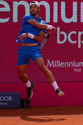 Estoril, Portugal, April 04 2024: Lorenzo Musetti (Italy) in action during the Millennium Estoril Open match between Nuno Borges (Portugal) and Lorenzo Musetti (Italy) at Clube de Tenis do Estoril in Estoril, Portugal. (Pedro Porru SPP) Copyright: xPedroxPorrux xSPPx spp-en-PePoSp-4F8A9878