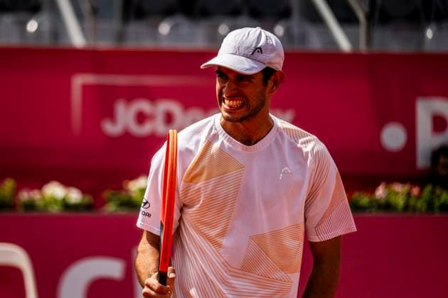 Nuno Borges v Lorenzo Musetti - Estoril Open 2024 Nuno Borges from Portugal is competing against Lorenzo Musetti from Italy during the Millennium Estoril Open ATP, Tennis Herren 250 tennis tournament at the Estoril Tennis Club in Estoril, Portugal, on April 4, 2024. Lisbon Portugal  Copyright: xNunoxCruzx originalFilename:cruz-nunoborg240404_npYM3.jpg
