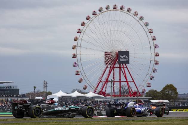63 RUSSELL George (gbr), Mercedes AMG F1 Team W15, action during the Formula 1 MSC Cruises Japanese Grand Prix 2024, 4th round of the 2024 Formula One World Championship, WM, Weltmeisterschaft from April 5 to 7, 2024 on the Suzuka International Racing Course, in Suzuka, Japan - F1 - JAPANESE GRAND PRIX 2024 DPPI Panoramic  240405_R04_GIAPPONE_AV6_3874