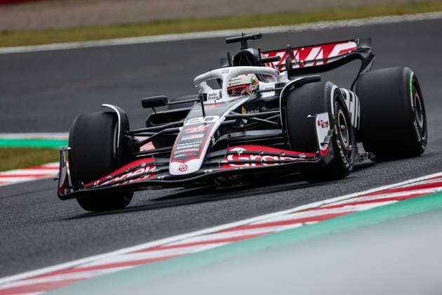 20 MAGNUSSEN Kevin (den), Haas F1 Team VF-24 Ferrari, action during the Formula 1 MSC Cruises Japanese Grand Prix 2024, 4th round of the 2024 Formula One World Championship, WM, Weltmeisterschaft from April 5 to 7, 2024 on the Suzuka International Racing Course, in Suzuka, Japan - F1 - JAPANESE GRAND PRIX 2024 DPPI Panoramic  240405_R04_GIAPPONE_FG_26814