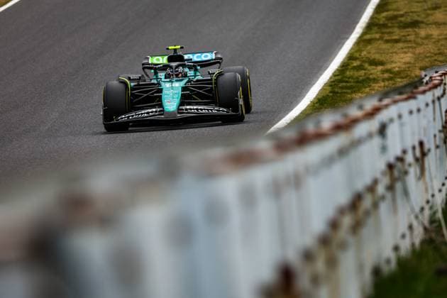 14 ALONSO Fernando (spa), Aston Martin F1 Team AMR24, action during the Formula 1 MSC Cruises Japanese Grand Prix 2024, 4th round of the 2024 Formula One World Championship, WM, Weltmeisterschaft from April 5 to 7, 2024 on the Suzuka International Racing Course, in Suzuka, Japan - F1 - JAPANESE GRAND PRIX 2024 DPPI Panoramic  240405_R04_GIAPPONE_FG_26927