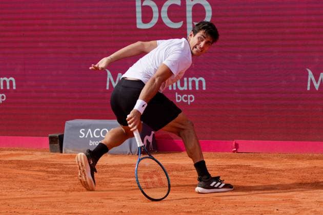 Estoril, Portugal, April 05 2024: Cristian Garin (Chile) in action during the Millennium Estoril Open match between Cristian Garin (Chile) and Nuno Borges (Portugal) at Clube de Tenis do Estoril in Estoril, Portugal. (Pedro Porru SPP) Copyright: xPedroxPorrux xSPPx spp-en-PePoSp-4F8A0921