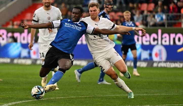 Sport Themen der Woche KW14 Sport Bilder des Tages 05.04.2024 - Fussball - Saison 2023 2024 - 3. Fussball - Liga - FC Ingolstadt 04 FCI ( Schanzer ) - DSC Arminia Bielefeld - Sportfoto Zink - xwoxzix - Regulations prohibit any use of photographs as image sequences and or quasi-video - only for editorial use - Merveille Biankadi (17, Arminia Bielefeld ) Simon Lorenz (32, FC Ingolstadt 04 ) *** 05 04 2024 Soccer Season 2023 2024 3 Soccer League FC Ingolstadt 04 FCI Schanzer DSC Arminia Bielefeld Sportfoto Zink xwoxzix Regulations prohibit any use of photographs as image sequences and or quasi video only for editorial use Merveille Biankadi 17, Arminia Bielefeld Simon Lorenz 32, FC Ingolstadt 04