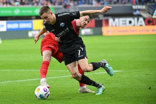 Paderborn, Home Deluxe Arena, 05 04 24, GER, Herren, 2 Bundesliga, Saison 2023 2024, SC Paderborn 07 Hertha BSC Berlin Bild v li im Zweikampf Pascal KLEMENS Hertha BSC und Filip BILBIJA Paderborn Only for editorial use DFL regulations prohibit any use of photographs as image sequences and or quasi video NRW Deutschland