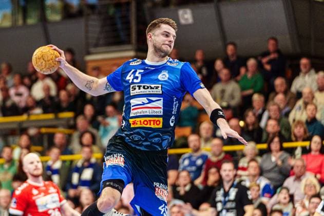Throw Goal Jan Eric Speckmann VfL Luebeck Schwartau, 45 GER, VfL Luebeck Schwartau vs HSG Nordhorn Lingen, Handball, 2 Bundesliga, Matchday 27, Season 2023 2024, 05 04 2024 GER, VfL Luebeck Schwartau vs HSG Nordhorn Lingen, Handball, 2 Bundesliga, Matchday 27, Season 2023 2024, 05 04 2024 Luebeck Copyright: xEibner-Pressefoto MarcelxvonxFehrnx EP_MFN