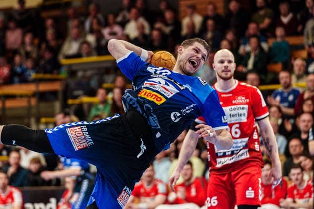 Throw Goal Leon Ciudad Benitez VfL Luebeck Schwartau, 20 GER, VfL Luebeck Schwartau vs HSG Nordhorn Lingen, Handball, 2 Bundesliga, Matchday 27, Season 2023 2024, 05 04 2024 GER, VfL Luebeck Schwartau vs HSG Nordhorn Lingen, Handball, 2 Bundesliga, Matchday 27, Season 2023 2024, 05 04 2024 Luebeck Copyright: xEibner-Pressefoto MarcelxvonxFehrnx EP_MFN