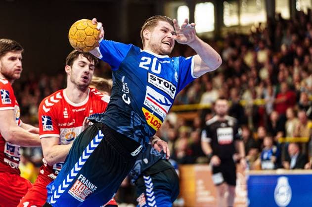 Throw Goal Leon Ciudad Benitez VfL Luebeck Schwartau, 20 GER, VfL Luebeck Schwartau vs HSG Nordhorn Lingen, Handball, 2 Bundesliga, Matchday 27, Season 2023 2024, 05 04 2024 GER, VfL Luebeck Schwartau vs HSG Nordhorn Lingen, Handball, 2 Bundesliga, Matchday 27, Season 2023 2024, 05 04 2024 Luebeck Copyright: xEibner-Pressefoto MarcelxvonxFehrnx EP_MFN