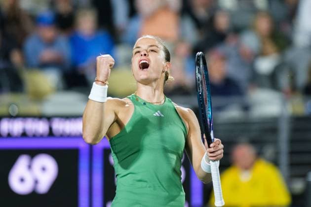 April 5, 2024, Charleston, South Carolina, USA: (3) MARIA SAKKARI of Greece celebrates after beating (9) VERONIKA KUDERMETOVA in the quarter finals match of the 2024 WTA, Tennis Damen 500 Credit One Charleston Open Charleston USA - ZUMAv134 20240405_zsp_v134_071 Copyright: xMaxwellxVittoriox