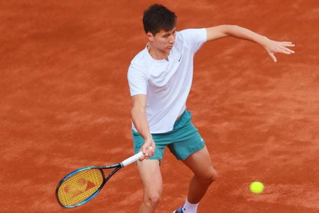 April 5, 2024, Mexico City, Ciudad de Mexico, Mexico: April 5, 2024, Mexico City, Mexico: Beibit Zhukayev of Kazakhsta returns a shot to Alexis Galarneau of Canada during the Mexico City Open quarter finals match at Deportivo Chapultepec. Alexis Galarneau defeated Beibit Zhukayev 2 sets to 0. on April 5, 2024 in Mexico City, Mexico. Mexico City Mexico - ZUMAe321 20240405_zsa_e321_074 Copyright: xCarlosxSantiago xEyepixxGroupx