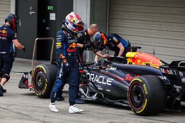 VERSTAPPEN Max (ned), Red Bull Racing RB20, portrait during the Formula 1 MSC Cruises Japanese Grand Prix 2024, 4th round of the 2024 Formula One World Championship, WM, Weltmeisterschaft from April 5 to 7, 2024 on the Suzuka International Racing Course, in Suzuka, Japan - F1 - JAPANESE GRAND PRIX 2024 DPPI Panoramic  240406_R04_GIAPPONE_FG_12027