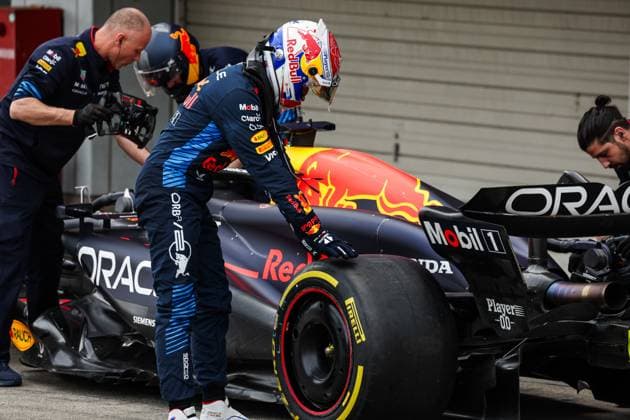 VERSTAPPEN Max (ned), Red Bull Racing RB20, portrait during the Formula 1 MSC Cruises Japanese Grand Prix 2024, 4th round of the 2024 Formula One World Championship, WM, Weltmeisterschaft from April 5 to 7, 2024 on the Suzuka International Racing Course, in Suzuka, Japan - F1 - JAPANESE GRAND PRIX 2024 DPPI Panoramic  240406_R04_GIAPPONE_FG_12033