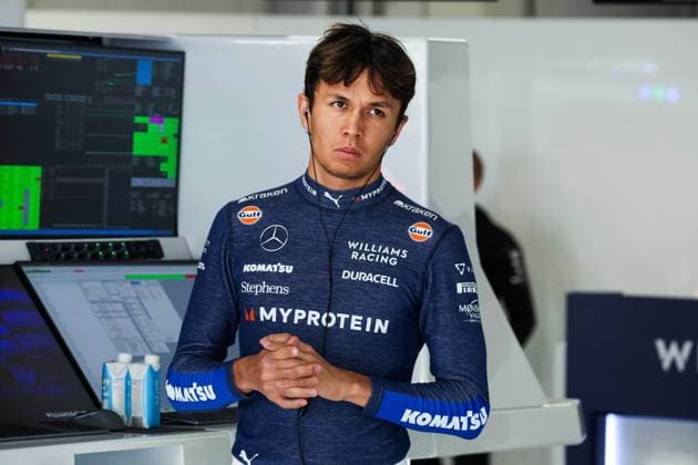 ALBON Alexander (tha), Williams Racing FW46, portrait during the Formula 1 MSC Cruises Japanese Grand Prix 2024, 4th round of the 2024 Formula One World Championship, WM, Weltmeisterschaft from April 5 to 7, 2024 on the Suzuka International Racing Course, in Suzuka, Japan - F1 - JAPANESE GRAND PRIX 2024 DPPI Panoramic  240406_R04_GIAPPONE_FG_12168