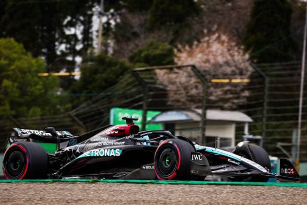 63 RUSSELL George (gbr), Mercedes AMG F1 Team W15, action during the Formula 1 MSC Cruises Japanese Grand Prix 2024, 4th round of the 2024 Formula One World Championship, WM, Weltmeisterschaft from April 5 to 7, 2024 on the Suzuka International Racing Course, in Suzuka, Japan - F1 - JAPANESE GRAND PRIX 2024 DPPI Panoramic  240406_R04_GIAPPONE_FG_20438