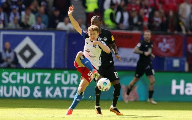 2 Liga Season 2023 2024 28 Matchday 06 04 2024 Hamburger SV 1 FC Kaiserslautern at Volksparkstadion v l Anssi Suhonen Hamburger SV , Aaron Opoku 1 FC Kaiserslautern DFL REGULATIONS PROHIBIT ANY USE OF PHOTOGRAPHS AS IMAGE SEQUENCES AND OR QUASI VIDEO