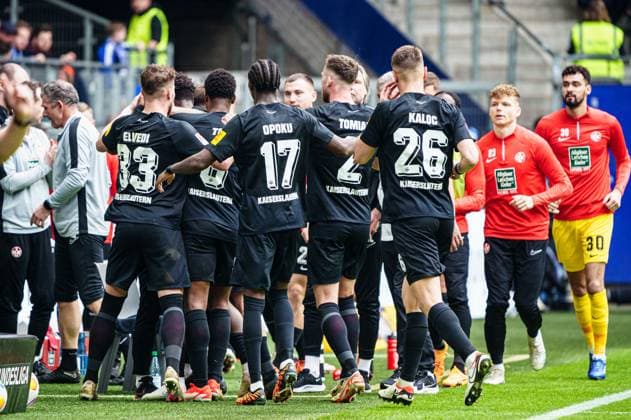 Goal celebration 1 FC Kaiserslautern after goal to 1 1 Ragnar Ache 1 FC Kaiserslautern, 09 GER, Hamburger SV vs 1 FC Kaiserslautern, Football, 2 Bundesliga, Matchday 28, Season 2023 2024, 06 04 2024 DFL REGULATES PROHIBIT ANY USE OF PHOTOGRAPHS AS IMAGE SEQUENCES AND OR QUASI VIDEO GER, Hamburger SV vs 1 FC Kaiserslautern, Football, 2 Bundesliga, Matchday 28, Season 2023 2024, 06 04 2024 Hamburg Copyright: xEibner-Pressefoto MarcelxvonxFehrnx EP_MFN
