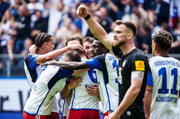 Goal celebration Hamburger SV after goal to 2 1 Lukasz Poreba Hamburger SV, 06 GER, Hamburger SV vs 1 FC Kaiserslautern, Football, 2 Bundesliga, Matchday 28, Season 2023 2024, 06 04 2024 DFL REGULATIONS PROHIBIT ANY USE OF PHOTOGRAPHS AS IMAGE SEQUENCES AND OR QUASI VIDEO GER, Hamburger SV vs 1 FC Kaiserslautern, Football, 2 Bundesliga, Matchday 28, Season 2023 2024, 06 04 2024 Hamburg Copyright: xEibner-Pressefoto MarcelxvonxFehrnx EP_MFN