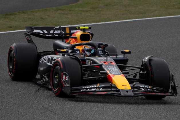 April 6, 2024, Suzuka, Mie, Japan: SERGIO PEREZ (MEX) of Oracle Red Bull Racing 11 racing on Qualifying day of the 2024 Formula 1 Japanese Grand Prix. Max Verstappen qualified on pole position. Suzuka Japan - ZUMAb177 20240406_aap_b177_085 Copyright: xTaidghxBarronx