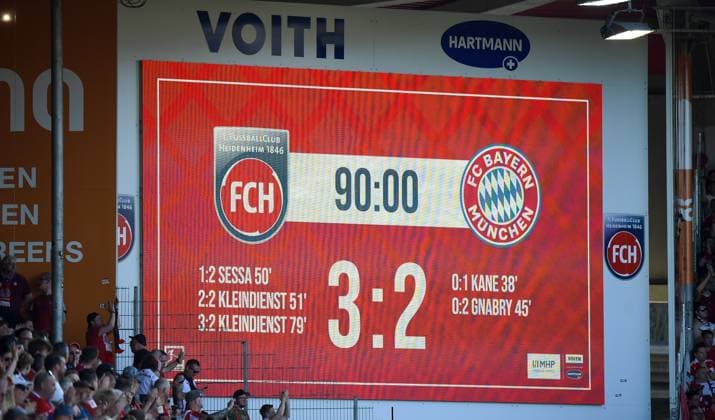 Sport Themen der Woche KW14 Sport Bilder des Tages 06.04.2024, xemx, Fussball 1.Bundesliga, 1.FC Heidenheim - Bayern München emspor, v.l. Anzeigetafel Spielende 3:2 (DFL DFB REGULATIONS PROHIBIT ANY USE OF PHOTOGRAPHS as IMAGE SEQUENCES and or QUASI-VIDEO) Heidenheim *** 06 04 2024, xemx, Soccer 1 Bundesliga, 1 FC Heidenheim Bayern Munich emspor, v l scoreboard end of match 3 2 DFL DFB REGULATIONS PROHIBIT ANY USE OF PHOTOGRAPHS as IMAGE SEQUENCES and or QUASI VIDEO Heidenheim