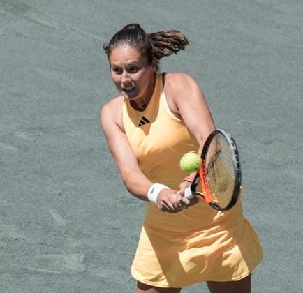 April 6, 2024: Daria Kasatkina (RUS) defeated Jessica Pegula (USA) at the Credit One Charleston Open being played at Family Circle Tennis Center in Charleston, South Carolina USA Ã‚ Tennisclix Cal Media Charleston USA - ZUMAc04_ 20240406_zma_c04_005 Copyright: xLesliexBillmanx