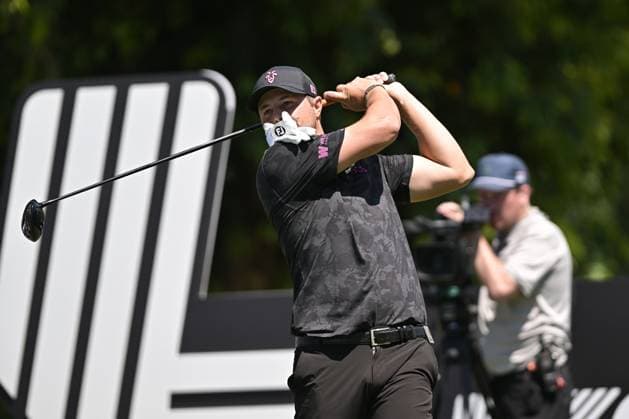 DORAL, FL - APRIL 06 Professional Golfer Peter Uihlein in action during LIV Golf Miami on April 6, 2024, at Trump National Doral Miami in Doral, FL. (Photo by Michele Eve Sandberg Icon Sportswire) GOLF: APR 06 LIV Golf League Miami EDITORIAL USE ONLY Icon24040639701