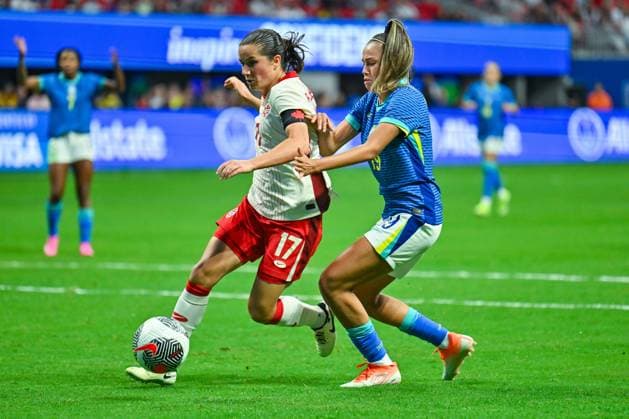 ATLANTA, GA Ã APRIL 05: Canada midfielder Jessie Fleming (17) moves past Brazil forward Priscila (19) during the SheBelieves Cup match between Brazil and Canada on April 5th, 2024 at Mercedes-Benz Stadium in Atlanta, GA. (Photo by Rich von Biberstein Icon Sportswire) SOCCER: APR 06 Women s SheBelieves Cup - Brazil vs Canada EDITORIAL USE ONLY Icon240405049