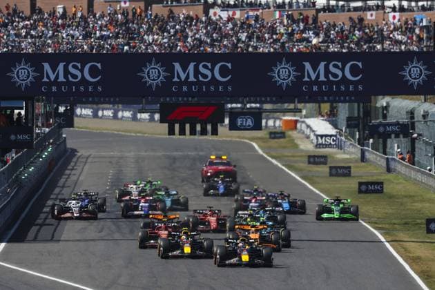 Start during the Formula 1 MSC Cruises Japanese Grand Prix 2024, 4th round of the 2024 Formula One World Championship, WM, Weltmeisterschaft from April 5 to 7, 2024 on the Suzuka International Racing Course, in Suzuka, Japan - F1 - JAPANESE GRAND PRIX 2024 DPPI Panoramic  240407_R04_GIAPPONE_FG_21694_1