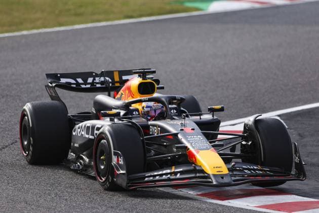 01 VERSTAPPEN Max (nld), Red Bull Racing RB20, action during the Formula 1 MSC Cruises Japanese Grand Prix 2024, 4th round of the 2024 Formula One World Championship, WM, Weltmeisterschaft from April 5 to 7, 2024 on the Suzuka International Racing Course, in Suzuka, Japan - F1 - JAPANESE GRAND PRIX 2024 DPPI Panoramic  240407_R04_GIAPPONE_AV3_9904