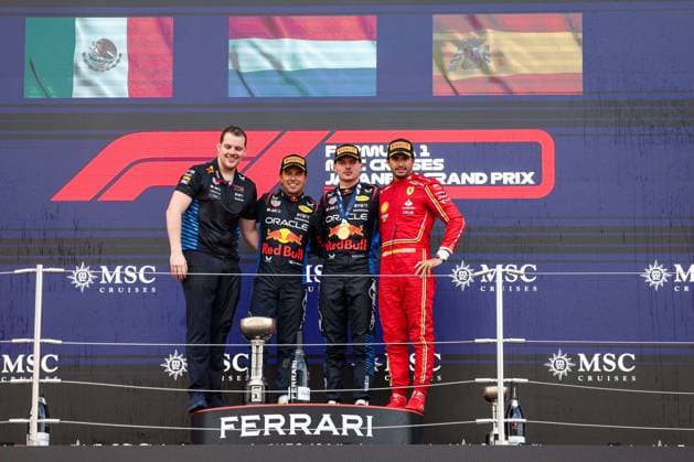 VERSTAPPEN Max (ned), Red Bull Racing RB20, PEREZ Sergio (mex), Red Bull Racing RB20, SAINZ Carlos (spa), Scuderia Ferrari SF-24, portrait, during the Formula 1 MSC Cruises Japanese Grand Prix 2024, 4th round of the 2024 Formula One World Championship, WM, Weltmeisterschaft from April 5 to 7, 2024 on the Suzuka International Racing Course, in Suzuka, Japan - F1 - JAPANESE GRAND PRIX 2024 DPPI Panoramic 240407_R04_GIAPPONE_FG_24153