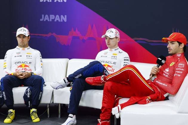 PEREZ Sergio (mex), Red Bull Racing RB20, portrait, VERSTAPPEN Max (ned), Red Bull Racing RB20, portrait, SAINZ Carlos (spa), Scuderia Ferrari SF-24, portrait during the Formula 1 MSC Cruises Japanese Grand Prix 2024, 4th round of the 2024 Formula One World Championship, WM, Weltmeisterschaft from April 5 to 7, 2024 on the Suzuka International Racing Course, in Suzuka, Japan - F1 - JAPANESE GRAND PRIX 2024 DPPI Panoramic 240407_R04_GIAPPONE__LF36413