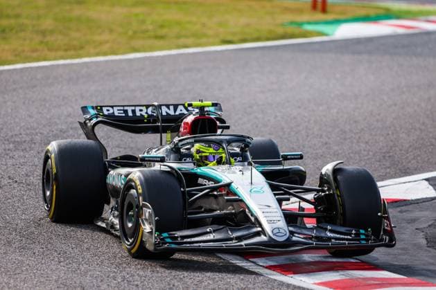 44 HAMILTON Lewis (gbr), Mercedes AMG F1 Team W15, action during the Formula 1 MSC Cruises Japanese Grand Prix 2024, 4th round of the 2024 Formula One World Championship, WM, Weltmeisterschaft from April 5 to 7, 2024 on the Suzuka International Racing Course, in Suzuka, Japan - F1 - JAPANESE GRAND PRIX 2024 DPPI Panoramic  240407_R04_GIAPPONE_AV3_9847