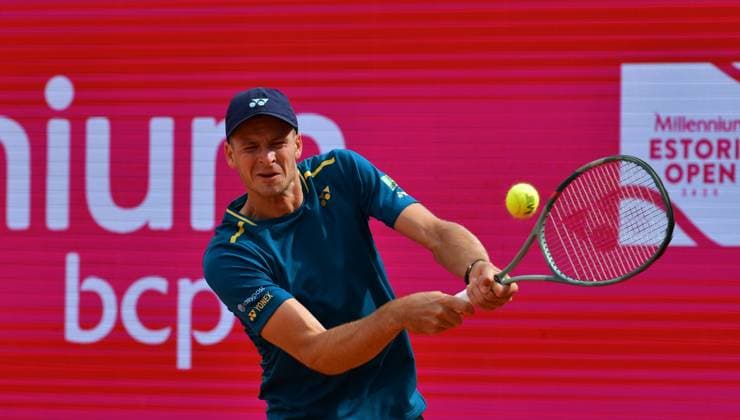 Hubert Hurkacz Poland in the final of the Estoril Open Estoril Open, Portugal, April 7, 2024, Final Hubert Hurkacz Poland in the final of the Estoril Open against Pedro Martinez Spain, not in the picture Estoril Estoril Tennis Club Lisbon Portugal