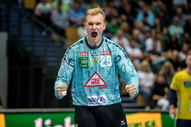 Sport Themen der Woche KW14 Sport Bilder des Tages Handball Bundesliga; HSG Wetzlar - Rhein-Neckar-Löwen, 07.04.24 David Späth ( 29 Rhein-Neckar-Löwen) Handball Bundesliga; HSG Wetzlar - Rhein-Neckar-Löwen: Wetzlar, 07.04.24 *** Handball Bundesliga HSG Wetzlar Rhein Neckar Löwen, 07 04 24 David Späth 29 Rhein Neckar Löwen Handball Bundesliga HSG Wetzlar Rhein Neckar Löwen Wetzlar, 07 04 24 Copyright: xBEAUTIFULxSPORTS Roeczeyx