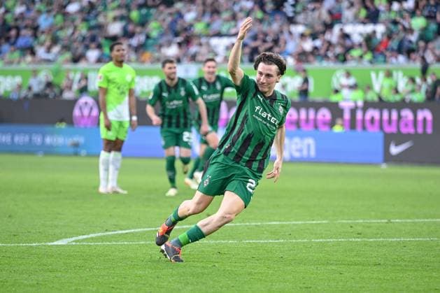 07 04 2024, Football, Bundesliga, 28 Matchday Season 2023 2024, VfL Wolfsburg Borussia Mönchengladbach, Rocco Reitz Borussia Mönchengladbach celebrates the goal to make it 3 1 for Gladbach xRHR PHOTO TKx Copyright: RHR-FOTOx RHR-FOTO TK