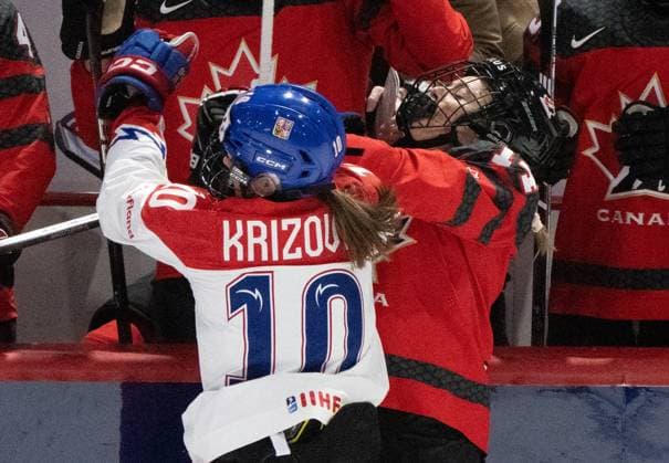 April 7, 2024, Utica, Ny, UNITED STATES: Czechia s Denisa Krizova (10) checks Canada s Renata Fast (14) by the boards doing first period hockey action at the IIHF Women s World Hockey Championship in Utica, N.Y., Sunday, April 7, 2024. Canada News - April 7, 2024  - ZUMAc35_ 20240407_zaf_c35_055 Copyright: xChristinnexMuschix