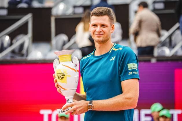 Millennium Estoril Open ATP, Tennis Herren 250 tennis tournament 2024 in Estoril - 07 Apr 2024 Hubert Hurkacz from Poland with Millennium Estoril Open first place trophy at the end of the match between Pedro Martinez from Spain and Hubert Hurkacz from Poland for the Final of the Millennium Estoril Open ATP 250 tennis tournament 2024 at Clube de Tenis do Estoril. (Final Score: Pedro Martinez (3 - 6 : 4 - 6) (0 - 2) Hubert Hurkacz) Estoril Portugal Copyright: xHenriquexCasinhasx xSOPAxImagesx HCASINHAS_07042024_ESTORILOPEN_038