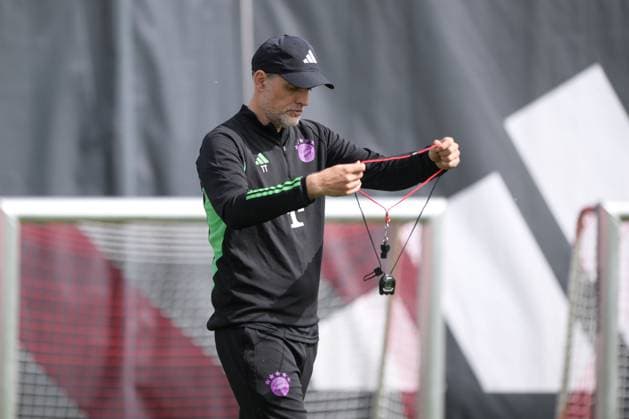 Soccer, Champions League, 20240408, final training, FC Bayern Munich FC Arsenal In the picture coach of FC Bayern Munich Thomas TUCHEL stopwatch and whistle hanging around portrait upper body half figure cropped single motif Munich training ground Säbener Str 51 Bayern Germany Copyright: Passion2Press MarkusxFischerx
