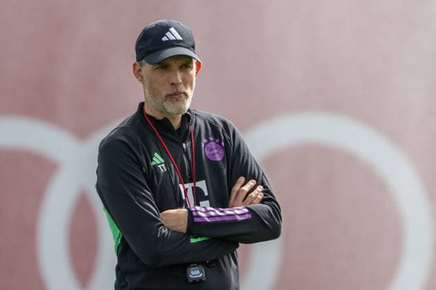 Head coach Thomas Tuchel FC Bayern Muenchen , final training before the UEFA Champions League match against FC Arsenal, season 2023 2024 at Saebener Strasse 08 04 2024 DFB regulations prohibit any use of photographs as image sequences and or quasi video Muenchen Bayern Germany Copyright: xkolbert-press UlrichxGamelx