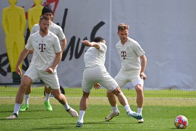 from right Joshua KIMMICH Bayern Muenchen , Jamal MUSIALA Bayern Muenchen , Eric DIER Bayern Muenchen , Leroy SANE Bayern Muenchen , action,duel final training before the football Champions League quarterfinal FC Arsenal FC Bayern Muenchen on 08 04 2024 at the training ground at Saebener Strasse in Munich Â