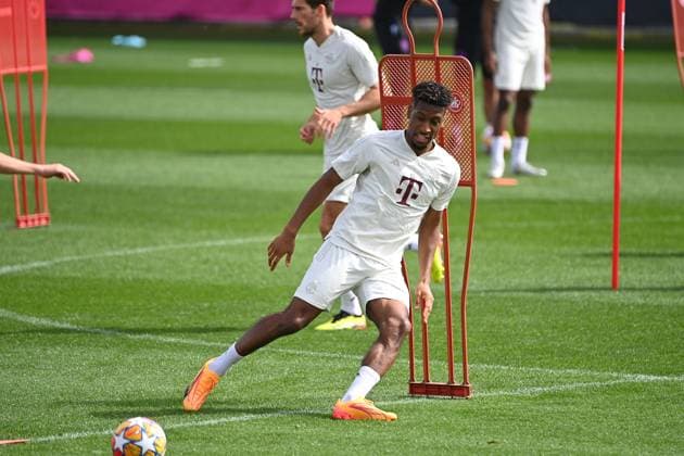 Kingsley COMAN (Bayern Muenchen) am Ball,Aktion. Abschlusstraining vor dem Fussball Champions League Viertelfinale FC Arsenal - FC Bayern Muenchen am 08.04.2024 auf dem Trainingsgelaende an der Saebener Strasse in Muenchen. Â