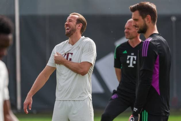 Harry Kane FC Bayern Muenchen, 09 laughs, laughing, smiling, smile, final training, FC Bayern Muenchen, football, UEFA Champions League, quarter-final first leg, season 23 24, 08 04 2024, final training, FC Bayern Muenchen, football, UEFA Champions League, quarter-final first leg, season 23 24, 08 04 2024 Muenchen Copyright: xEibner-Pressefoto JennixMaulx EP_JML