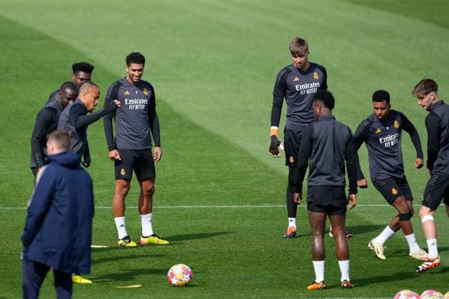 April 8, 2024, Valdebebas, Madrid, SPAIN: Jude Bellingham during the training session of Real Madrid before the UEFA Champions League, Quarter finals, football match against Manchester City at Ciudad Deportiva Real Madrid on April 8, 2024, in Valdebebas, Madrid, Spain. Valdebebas SPAIN - ZUMAa181 20240408_zaa_a181_007 Copyright: xOscarxJ.xBarrosox