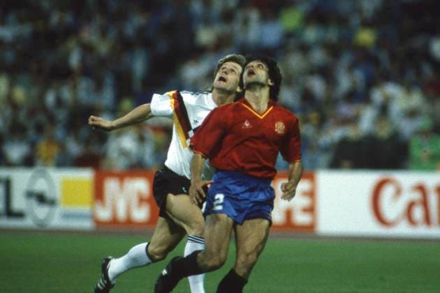 Frank MILL GER vs TOMAS ESP , action, duel, Germany GER Spain ESP 2 0 Soccer EURO 1988 in Germany, 17 06 1988 at the Munich Olympic Stadium Â