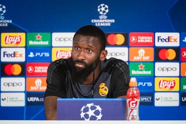 Uefa Champions League 2024: Real Madrid press conference, PK, Pressekonferenz match against Manchester City Antonio Rudiger of Real Madrid seen speaking during the press conference of Real Madrid the day before the quarter-final first leg football match of Champions League against Manchester City at Ciudad Real Madrid in Valdebebas, Madrid. Valdebebas Ciudad Real Madrid Madrid Spain Copyright: xAlbertoxGardinx AGardin_20240408_RealMadrid_ManCity_PC_1