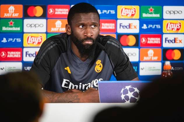 Uefa Champions League 2024: Real Madrid press conference, PK, Pressekonferenz match against Manchester City Antonio Rudiger of Real Madrid seen speaking during the press conference of Real Madrid the day before the quarter-final first leg football match of Champions League against Manchester City at Ciudad Real Madrid in Valdebebas, Madrid. Valdebebas Ciudad Real Madrid Madrid Spain Copyright: xAlbertoxGardinx AGardin_20240408_RealMadrid_ManCity_PC_5