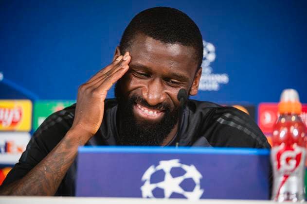 Uefa Champions League 2024: Real Madrid press conference, PK, Pressekonferenz match against Manchester City Antonio Rudiger of Real Madrid seen speaking during the press conference of Real Madrid the day before the quarter-final first leg football match of Champions League against Manchester City at Ciudad Real Madrid in Valdebebas, Madrid. Valdebebas Ciudad Real Madrid Madrid Spain Copyright: xAlbertoxGardinx AGardin_20240408_RealMadrid_ManCity_PC_15
