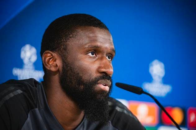 Uefa Champions League 2024: Real Madrid press conference, PK, Pressekonferenz match against Manchester City Antonio Rudiger of Real Madrid seen speaking during the press conference of Real Madrid the day before the quarter-final first leg football match of Champions League against Manchester City at Ciudad Real Madrid in Valdebebas, Madrid. Valdebebas Ciudad Real Madrid Madrid Spain Copyright: xAlbertoxGardinx AGardin_20240408_RealMadrid_ManCity_PC_8