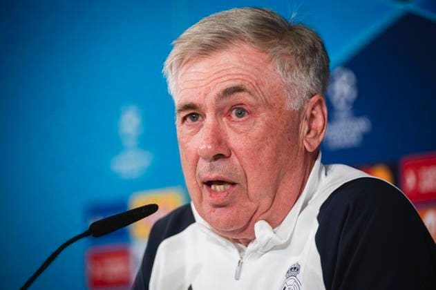 Uefa Champions League 2024: Real Madrid press conference, PK, Pressekonferenz match against Manchester City Carlo Ancelotti, coach of Real Madrid seen speaking during the press conference of Real Madrid the day before the quarter-final first leg football match of Champions League against Manchester City at Ciudad Real Madrid in Valdebebas, Madrid. Valdebebas Ciudad Real Madrid Madrid Spain Copyright: xAlbertoxGardinx AGardin_20240408_RealMadrid_ManCity_PC_27