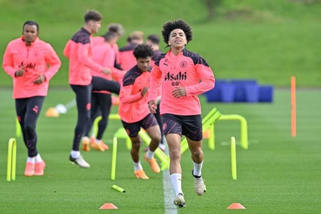 Manchester City Champions League training session Rico Lewis of Manchester City, during the Manchester City champions League training session ahead of the Real Madrid game at Etihad Stadium, Manchester, United Kingdom, 8th April 2024 (Photo by Cody Froggatt News Images) Manchester Etihad Stadium Manchester United, ManU Kingdom Copyright: xCodyxFroggatt NewsxImagesx